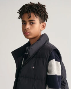 Teens Shield Puffer Vest -Cheap Gant Store time 1679999741 202302 970300 005 crmodel fv 1
