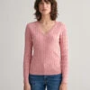 Stretch Cotton Cable Knit V-Neck Sweater -Cheap Gant Store time 1680000923 202302 4800101 682 model fv 1