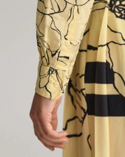 Regular Fit Line Drawing Cotton Voile Shirt -Cheap Gant Store time 1680012066 202302 4300228 700 crmodel fv 2