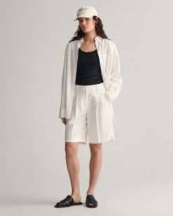 Relaxed Fit Pleated Shorts