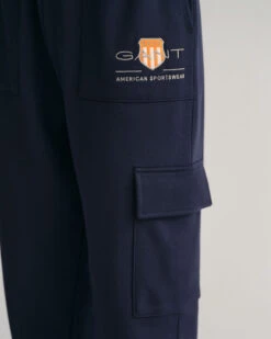 Teen Boys Contrast Shield Cargo Sweatpants -Cheap Gant Store time 1680179200 202302 911231 433 crmodel fv 1