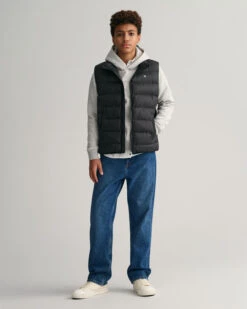 Teens Shield Light Padded Vest -Cheap Gant Store time 1680179435 202302 970298 005 look fv 1