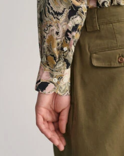 Oversized Paisley Lyocell Shirt -Cheap Gant Store time 1680183009 202302 3230139 725 crmodel fv 2