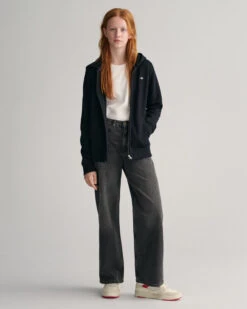 Teens Shield Zip Hoodie -Cheap Gant Store time 1681764610 202302 906876 005 look fv 1